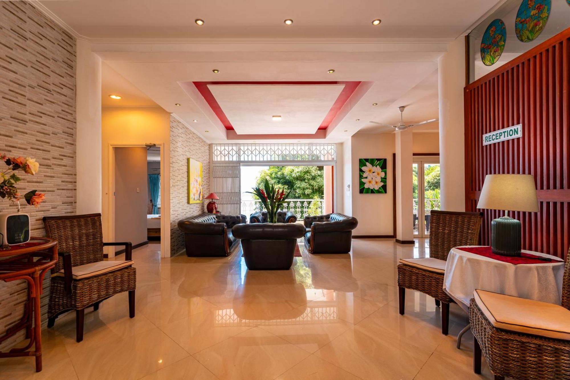 Glacis Heights Villa Екстериор снимка