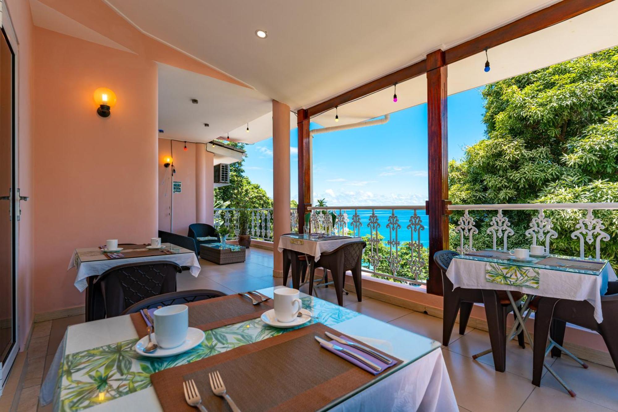 Glacis Heights Villa Екстериор снимка