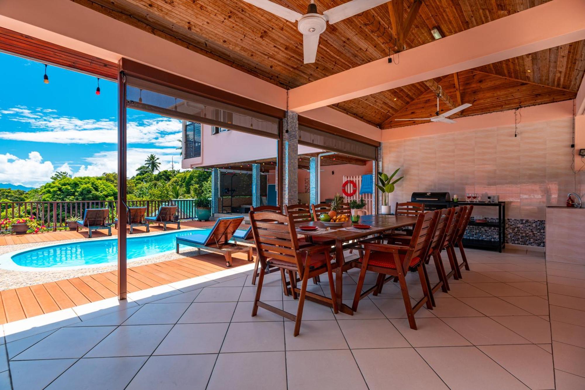 Glacis Heights Villa Екстериор снимка