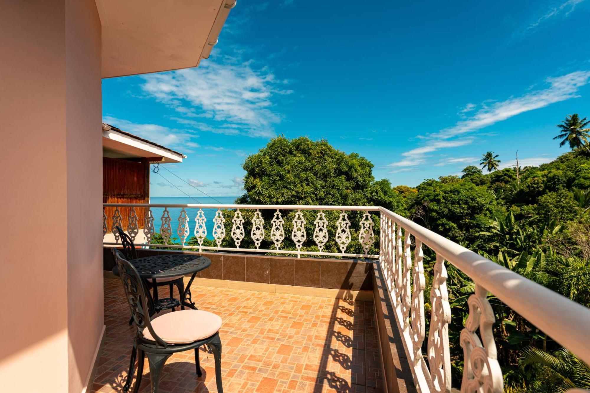 Glacis Heights Villa Екстериор снимка